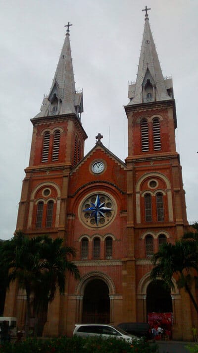 Imprescindibles en Ho Chi Minh City - Catedral Notre Dame