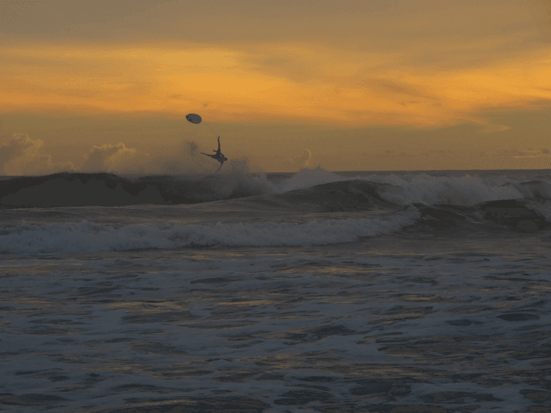 Playas dónde surfear en Krui - Mandiri
